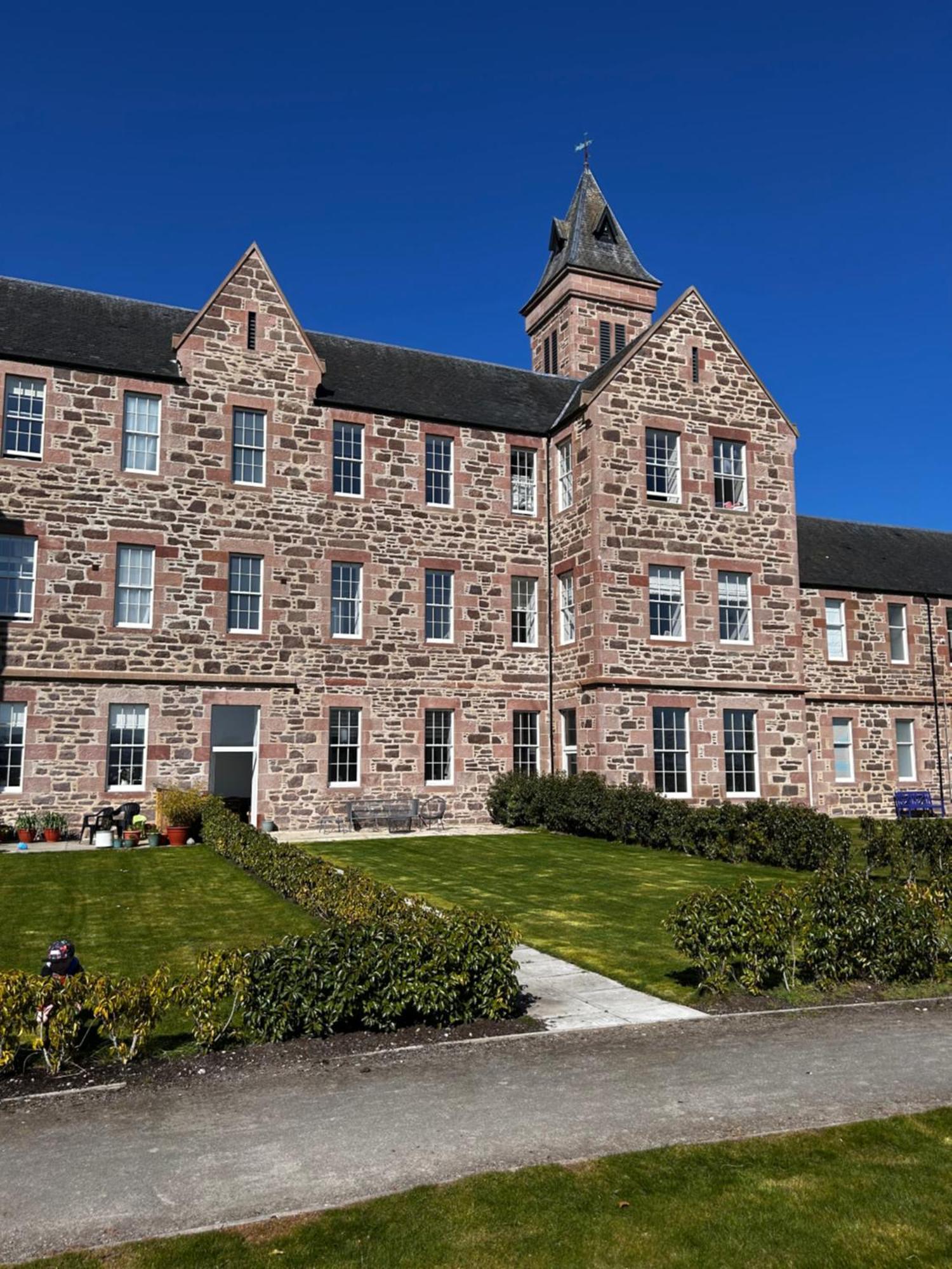 Inverness Great Glen Town House, 5 Minute Drive From Town Centre Buitenkant foto
