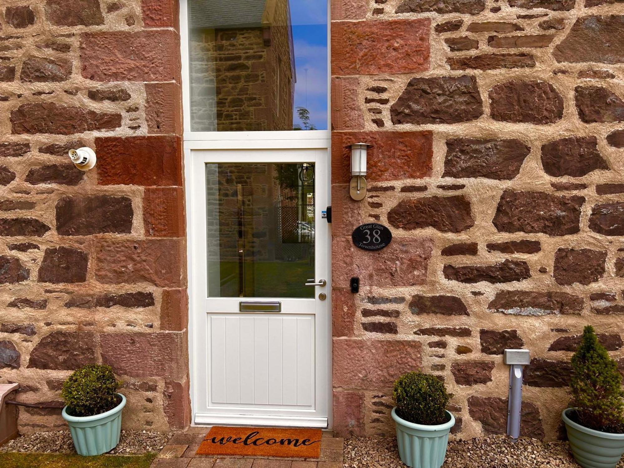 Inverness Great Glen Town House, 5 Minute Drive From Town Centre Buitenkant foto