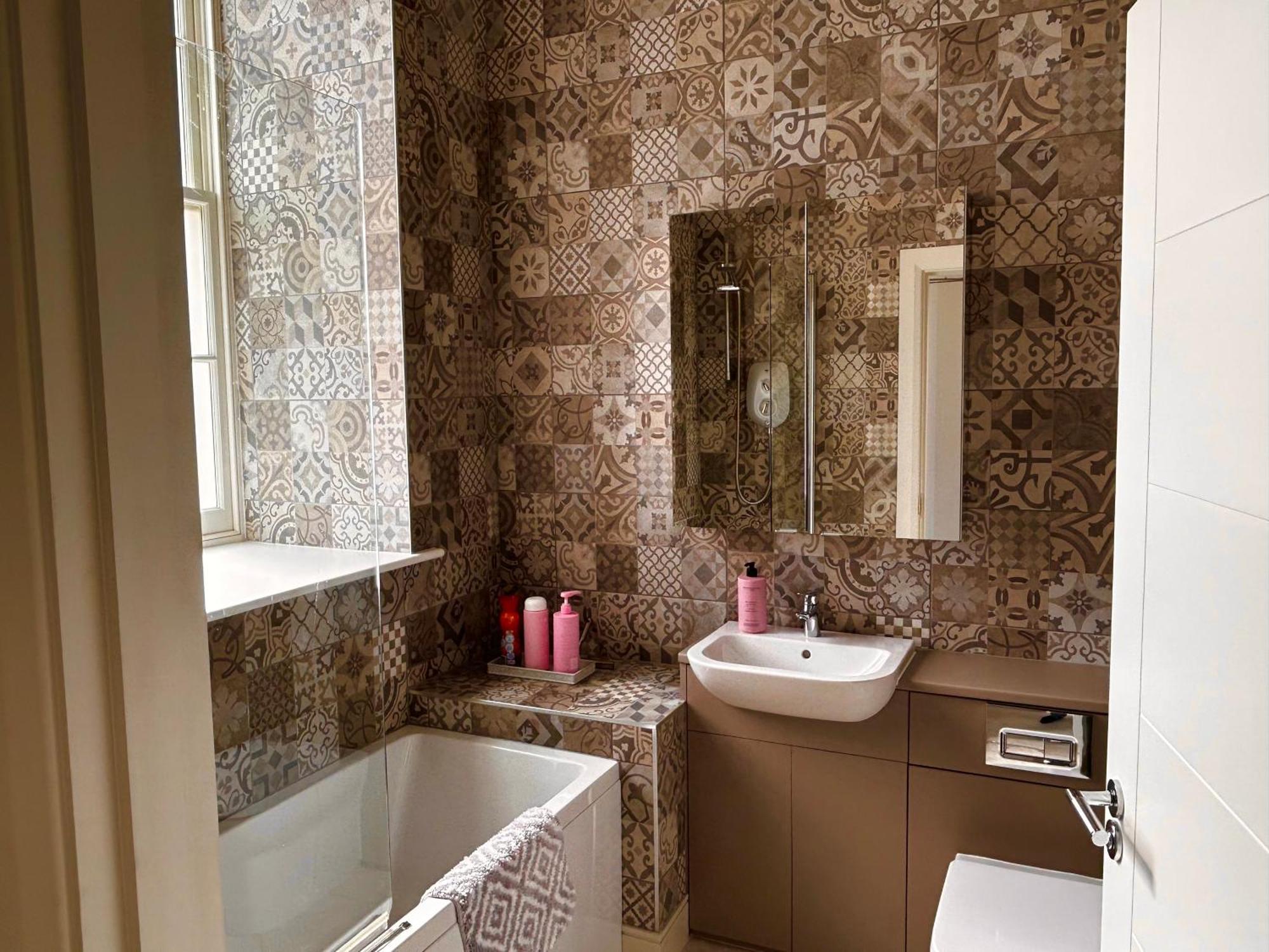 Inverness Great Glen Town House, 5 Minute Drive From Town Centre Buitenkant foto