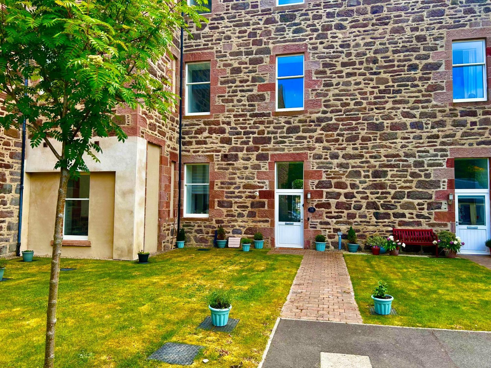 Inverness Great Glen Town House, 5 Minute Drive From Town Centre Buitenkant foto